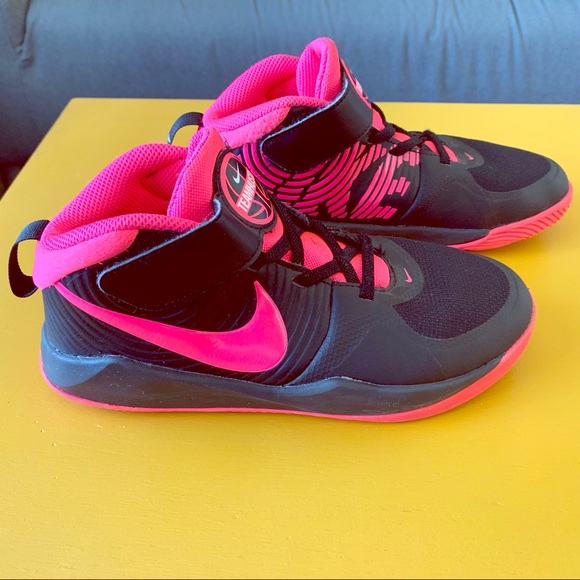 Nike Other - NIKE Team Hustle D9 kids shoes